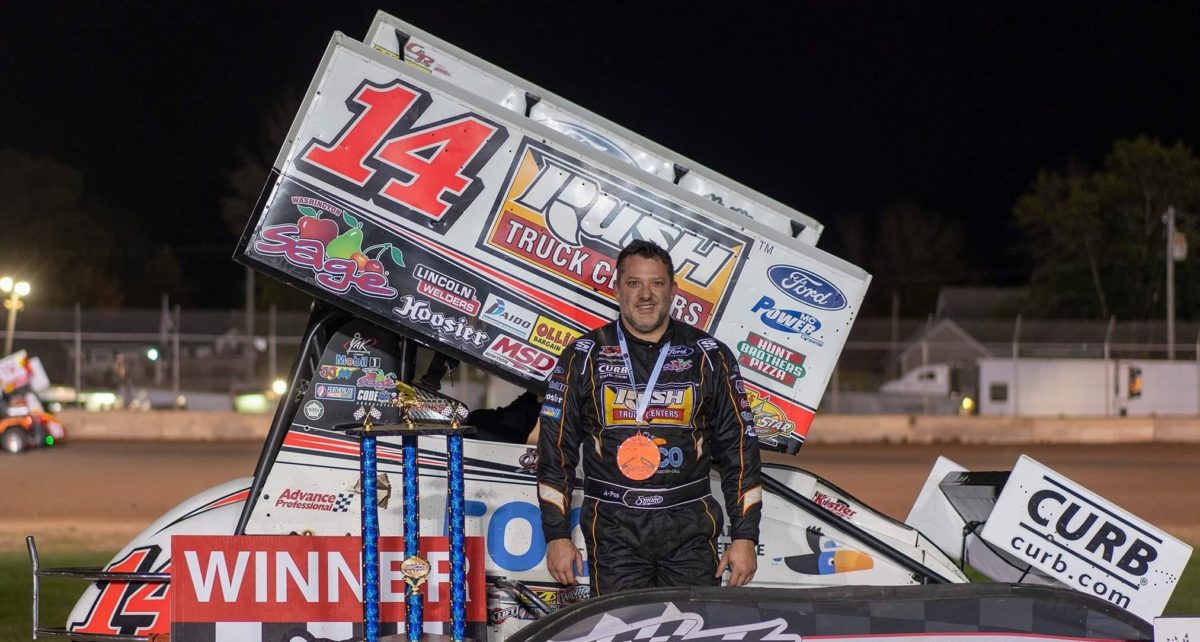 Tony Stewart earns IRA victory at Plymouth Dirt Track – TSR